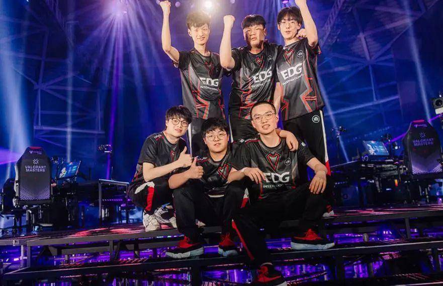 在这场焦点 在这场焦点