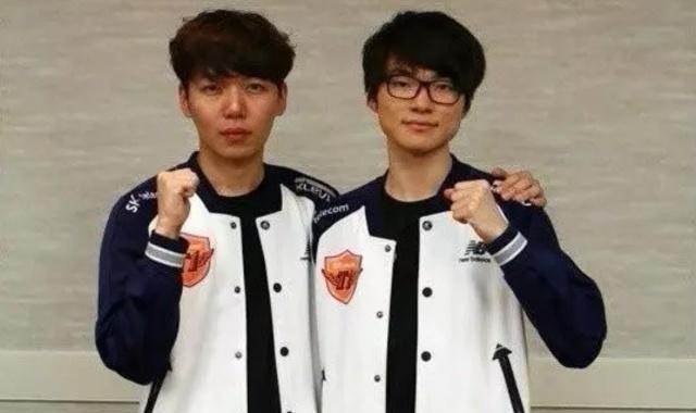 经将目光转 经将目光转